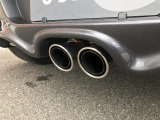 無限のマフラーが装着されています!