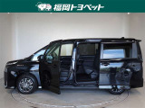 両側スライドドアを採用しています、助手席側は電動式で運転席から開閉できます。(運転席側は手動式です。)