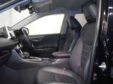 フロントシートです。シートは車両から取り外して徹底洗浄!安心してお座りいただけます!