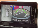 アラウンドビューモニターです。これで車庫入れもラクラク。