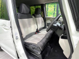 運転席シート廻りは使用感も少なく、良好な状態となっています。丁寧に使われていたことがよくわかりますね。