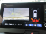 後方確認はオマカセのリアカメラ付です。雨天時や夜間のバック駐車時などで特に視界の安全確認に役立ちます。