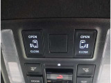 両側電動スライドドアで乗り降りしやすい!