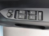 当社は購入後のアフターケアを大切にしております。納車後、1ヶ月無料点検、半年ごとにあんしん点検、12ヶ月法定点検の誘致をします。また車検までの点検をセットにした『ワンダフルパスポート』を販売中です。