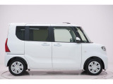 県内13店舗にて常時500台以上ダイハツ車を展示中です。見て、触って、納得のいく一台をぜひ見つけてください。