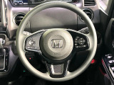 【ステアリングスイッチ】運転中、前方から目線をそらすことなく、オーディオ等の操作が可能な便利機能!安心&快適なドライブを演出してくれます♪