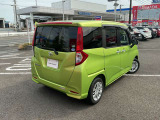 ボディカラーは黄緑になります。