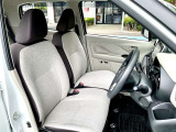 「シート高調整&チルトステアリング」で小柄な方も運転しやすいポジションに調整できます