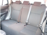 お車選びをお楽しみ頂けるよう、在庫車の展示スペースを十分に確保しております。