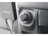 シガーソケットが付いているので、車から電源を取ることが出来ます!