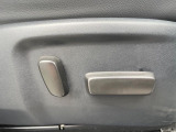 【パワーシート】スイッチ一つで簡単にシートの微調整が可能!電動だから力もいりません!快適なシートポジションにセットして、快適なドライブをお楽しみください。