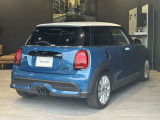 かわいいテールのデザインはほかの車にはない魅力があります。ひと目で&ldquo;MINI&rdquo;とわかるデザインです。
