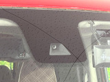 【三菱e-Assist】走行中に前方の車両等を認識し、衝突しそうな時は警報とブレーキで衝突回避と被害軽減をアシスト。より安全にドライブをお楽しみいただけます。