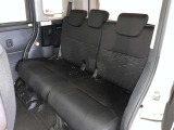 ゆとりある広々とした車内空間は、ドライブを始め買い物やレジャーなど、幅広く活躍します。一人でもみんなとでもお出かけを楽しみましょう!