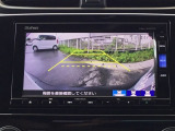 バックモニター付きで、車庫入れやバック時の後方確認をしっかりサポート。モニターに映し出される映像で死角も確認しやすく、狭い場所での駐車や後退時の操作をより安心して行えます。
