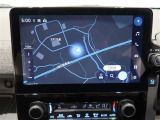 ディスプレイオーディオを装備。スマホとクルマをつなぐことで、これまでのナビに加えて、いろんなサービスが楽しめます。