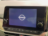 【メーカー純正9インチナビ】インテリアに溶け込むスタイリッシュな「専用設計」メーカーナビを装備♪視認性や操作性など基本性能にも優れ、より上質なカーライフをお楽しみいただけます。