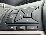 ハンドル左側 便利なナビの操作スイッチ。運転中でも、ハンドルから手を放さずに操作できるので、安全です!