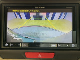 バックカメラ付きで後方の確認も安心です!スムーズな駐車・車庫入れをサポートいたします!