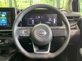 【ステアリングスイッチ】運転中、前方から目線をそらすことなく、オーディオ等の操作が可能な便利機能!安心&快適なドライブを演出してくれます♪