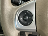 ステアリングスイッチ付きでハンドルを握ったまま、目を離さず様々な機器の操作が可能です!