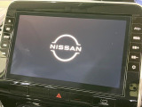 【純正10型ナビ】人気の大型10インチナビを装備。存在感のある大画面はインパクト大!ナビ利用時のマップ表示は見やすく、テレビやDVDは臨場感がアップ!いつものドライブがグッと楽しくなります♪