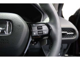 Hondaセンシングの機能のひとつ、アダプティブクルーズコントロール付!アクセルから足を離しても設定したスピードと前車との車間を保ち走行してくれます!車線維持もアシスト☆高速道路で疲労軽減ですね☆