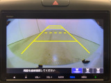 リアカメラ付で、後方をナビ画面で確認。車庫入れも安心です。もちろん、バックギアと連動しています。