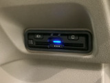 いまや快適なカーライフに欠かせないETCが付いています。