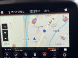 ●純正ナビ:一体感のあるナビは、高級感ある車内を演出してくれます。オーディオ機能も充実しておりますので、運転もより楽しめます♪