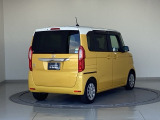 バックカメラが付いているのでバックでの車庫入れも安心です。