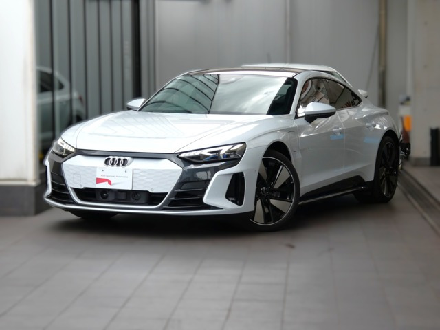 e-tron GT クワトロ 4WD