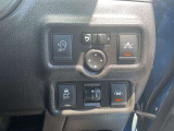 運転席回りのスイッチ類です。