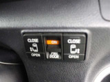 運転席からも操作ができるパワースライドドアです!乗り降り便利なうれしい装備です。