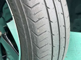 前のタイヤの状態、新品交換いたします。