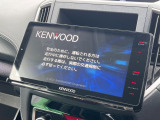 【大画面ナビ】人気の大型9インチナビを装備。存在感のある大画面はインパクト大!ナビ利用時のマップ表示は見やすく、テレビやDVDは臨場感がアップ!いつものドライブがグッと楽しくなります♪