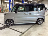 中古車の保証は納車日より1年間、走行距離無制限となっております。もっと長い保証をご希望される方へさわやかプラス保証がございます。最長3年間保証が受けられます。