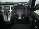 運転席廻りです。
