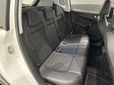 ナンバー付きの車両は公道試乗可能です(登録済未使用車など一部除く)。また、取り回しの確認など、広い場内でご試乗も可能です。お気軽に申し付けください。
