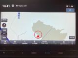 ナビゲーションはフルセグTV、インターナビ対応のGathers純正メモリーナビを搭載しています。Bluetoothオーディオ機能がありますので、スマートフォンなどの音楽も再生できます。
