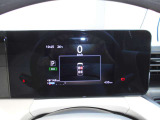 スピードメーターです。シンプルで運転中でも見やすいデザインですよ。