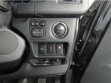 左側電動のスライドドアで楽々スムース!運転席からも開閉の操作もできます♪キーのスイッチひとつで自動開閉できる便利な機能もついてます♪