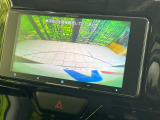 【バックカメラ】駐車時に後方がリアルタイム映像で確認できます。大型商業施設や立体駐車場での駐車時や、夜間のバック時に大活躍!運転スキルに関わらず、今や必須となった装備のひとつです!