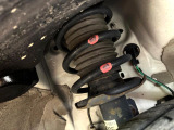 お車を安心してお乗りいただく為には、足回りの定期点検が欠かせません。サービスサポート(有償保証)では無料点検もご提供しており、安心のカーライフをお過ごしいただけるサポート体制が整っています。