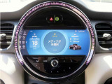 ◆iDriveを装備。操作系統をディスプレイから独立させることで、人間工学に基づいた最適な運転環境を実現しております。◆