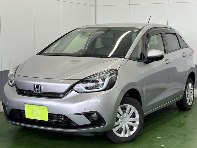フィット  1.5 e:HEV ベーシック 4WD