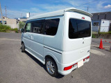 30台近くの展示車両をご用意し、ご来店お待ちしております。在庫は随時入れ替わっていますので、希望の車がない場合もちょくちょくサイトをご確認ください。