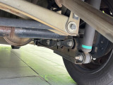 お車を安心してお乗りいただく為には、足回りの定期点検が欠かせません。サービスサポート(有償保証)では無料点検もご提供しており、安心のカーライフをお過ごしいただけるサポート体制が整っています。