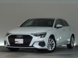 2001年オープン。 Audi正規ディーラーとして最も歴史のあるAudi 江戸川は、2フロアに分かれるガラス張りのショールームです。