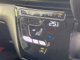 【オートエアコン】一度お好みの温度に設定すれば、車内の温度を検知し風量や温度を自動で調整。暑い&hellip;寒い&hellip;と何度もスイッチ操作をする必要はありません。快適な車内空間には必須の機能ですね♪